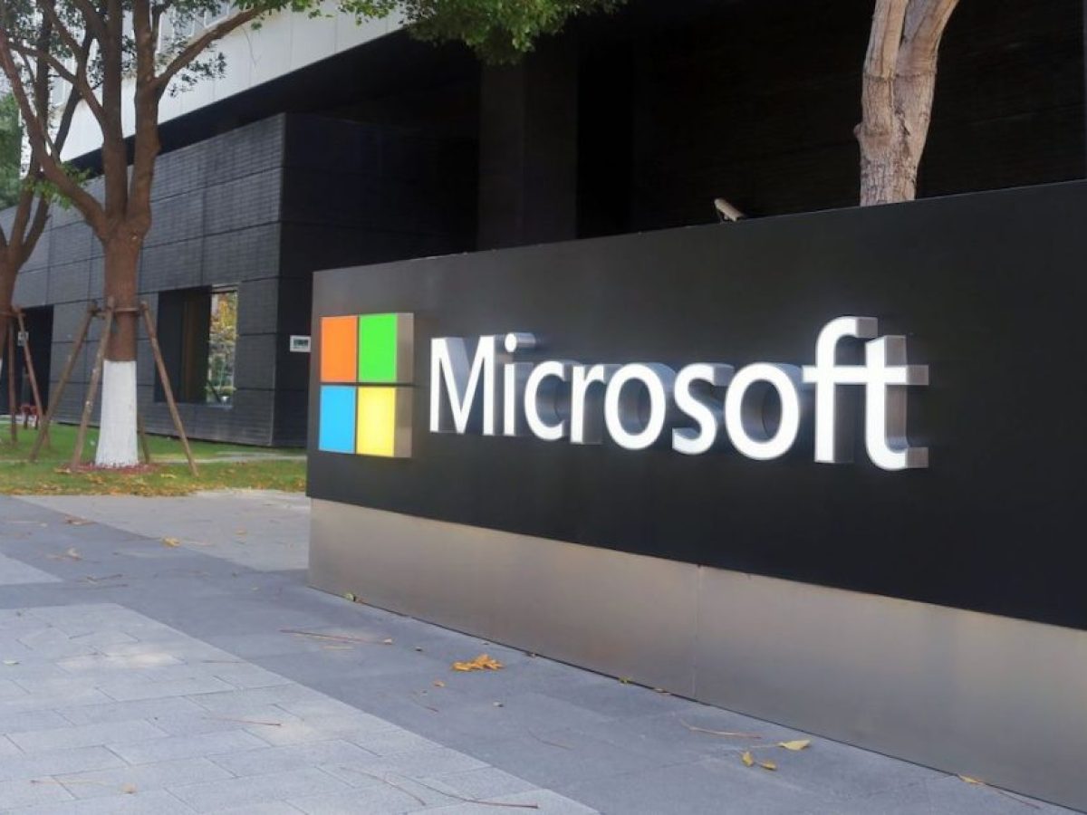 15.000 αποχωρήσεις, 76 δις. έσοδα και η Microsoft αναπροσαρμόζεται για το μέλλον