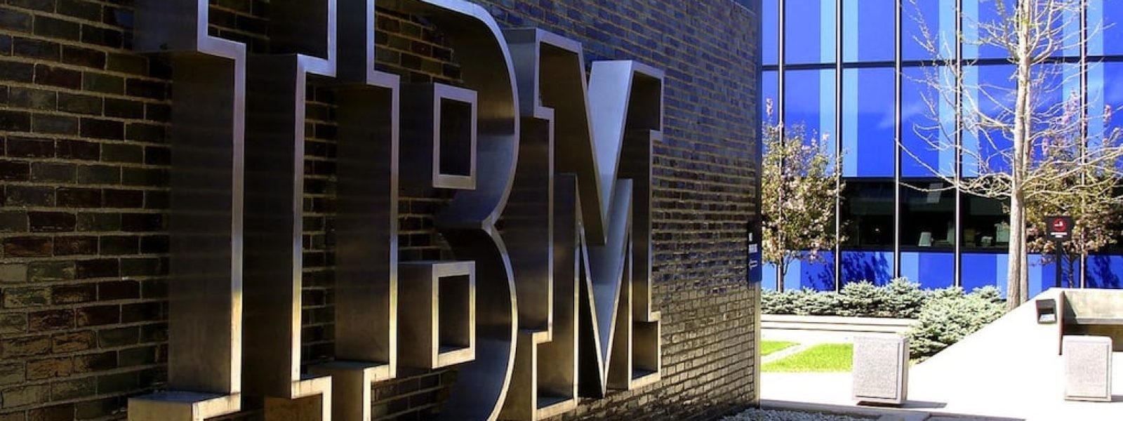 Συνεργασία IBM και Anthropic για ανάπτυξη επιχειρησιακού λογισμικού με έμφαση στην ασφάλεια και τη διακυβέρνηση