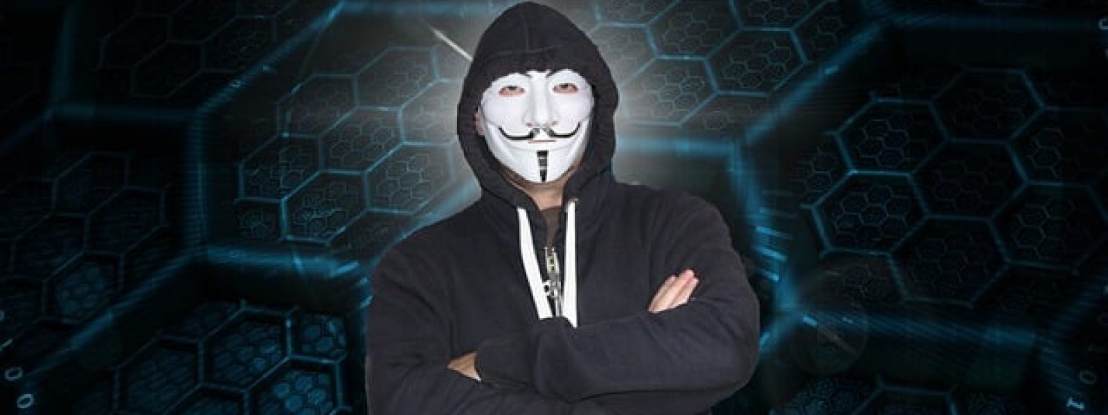 Τι είναι η επίθεση Adversary-in-the-Middle (AitM);