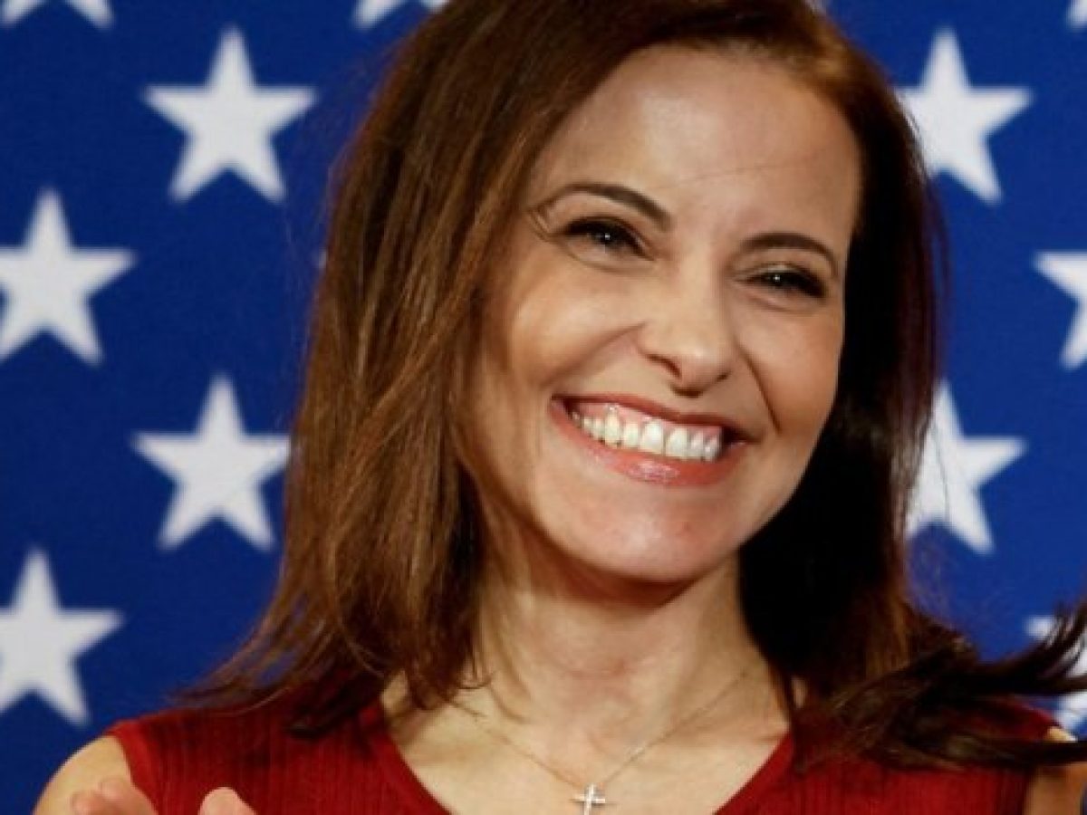 Επίθεση φιλίας – Πρόσωπο του Τραμπ επέλεξε η Meta για νέο της πρόεδρο