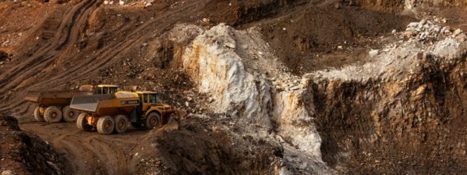 ΗΠΑ vs Κίνα στα κρίσιμα ορυκτά