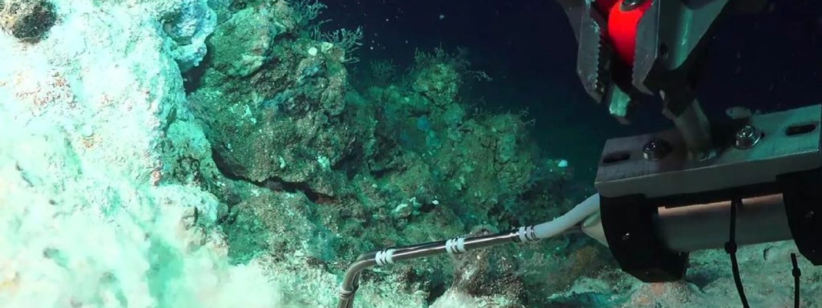 Κάτι βρυχάται κάτω από την Μήλο