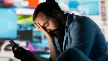 «Το Scroll βλάπτει σοβαρά την υγεία»: Η Νέα Υόρκη υποχρεώνει τα Social Media να έχουν ετικέτες όπως τα τσιγάρα