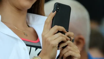 Δικαστικό «στοπ» στο τηλεφωνικό μάρκετινγκ: Αποζημίωση 50.000 ευρώ για ενοχλητικές κλήσεις