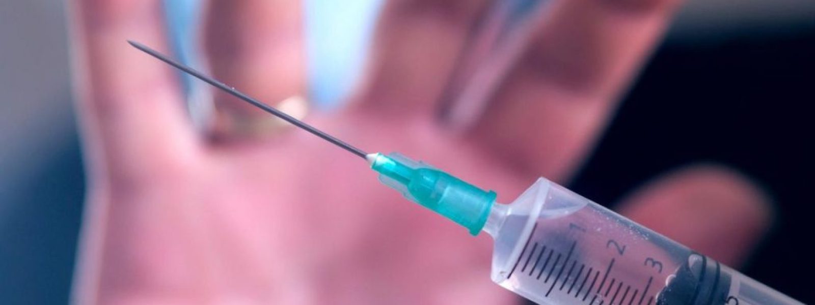 Η επιστήμη έλυσε το μυστήριο των σπάνιων θρομβώσεων με εμβόλια του Covid 19