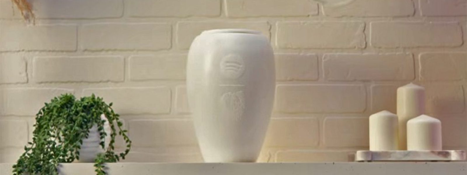 Η νέα τεφροδόχος του Spotify σας επιτρέπει να αποδημήσετε «εις τόπον χλοερόν» μετά μουσικής