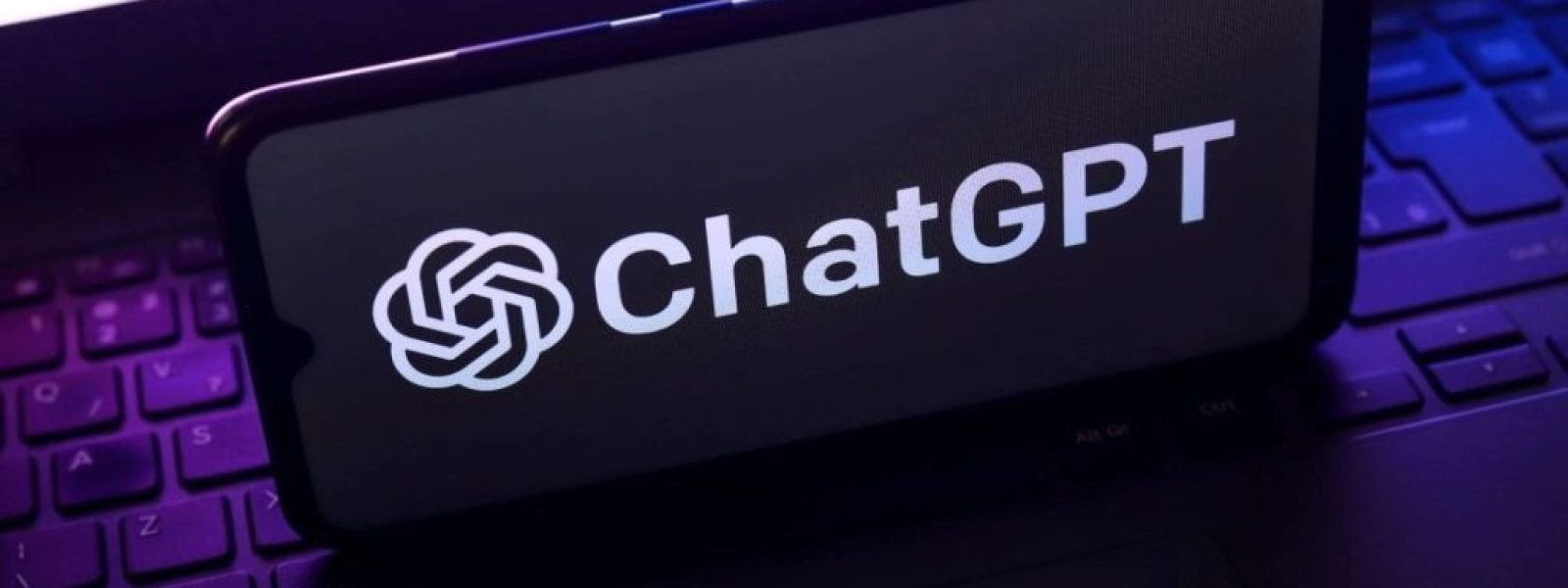 Τα 4 πιο δημοφιλή εργαλεία AI: Πού βοηθούν πραγματικά και τι να προσέξεις πριν τα βάλεις στη δουλειά σου