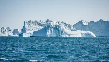 Τεχνητή Νοημοσύνη «χαρτογραφεί» τα παγόβουνα: Η επαναστατική μέθοδος του British Antarctic Survey