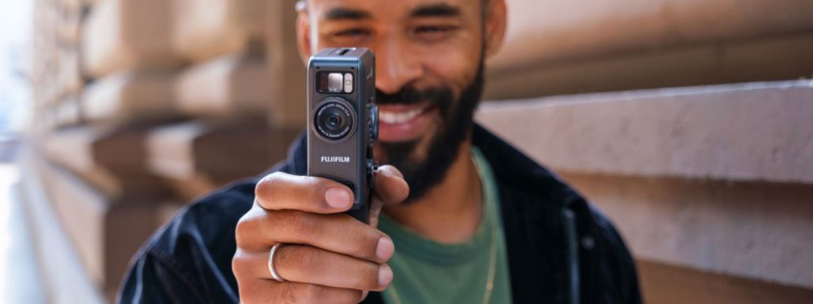 Fujifilm instax mini Evo Cinema: Η πρώτη 3-σε-1 υβριδική instant κάμερα στην ιστορία των instax μηχανών!