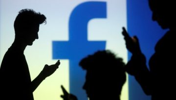 Έ&pi;&epsilon;&sigma;&epsilon; &tau;&omicron; Facebook &ndash; &Chi;&iota;&lambda;&iota;ά&delta;&epsilon;&sigmaf; &alpha;&nu;&alpha;&phi;&omicron;&rho;έ&sigmaf; &gamma;&iota;&alpha; &pi;&rho;&omicron;&beta;&lambda;ή&mu;&alpha;&tau;&alpha;