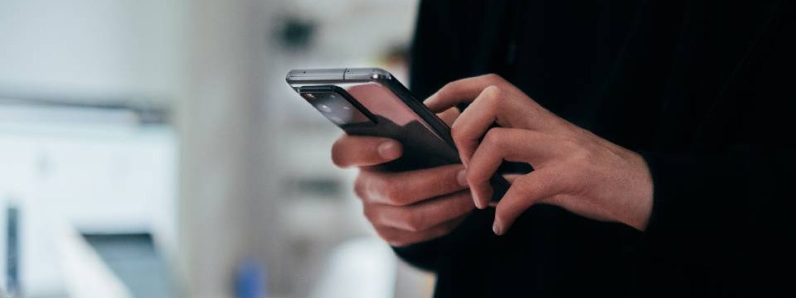 Έρευνα διαΝΕΟσις: Πώς χρησιμοποιούν οι Έλληνες την Τεχνητή Νοημοσύνη