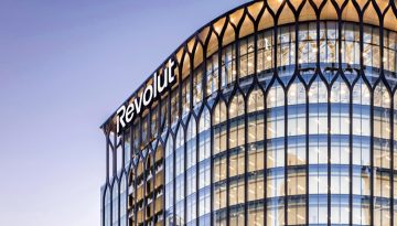 Η Revolut καταθέτει αίτηση για τραπεζική άδεια στις ΗΠΑ και ορίζει νέο CEO για την αμερικανική αγορά