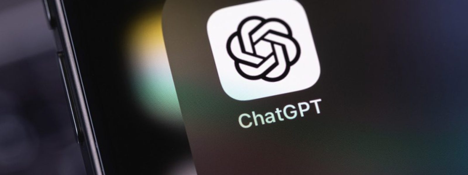Οι χρήστες του ChatGPT το «ξεφορτώνονται» μαζικά: Οι απεγκαταστάσεις της εφαρμογής αυξήθηκαν κατά 295% σε μία μόνο ημέρα