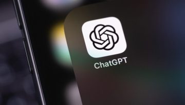 Οι χρήστες του ChatGPT το «ξεφορτώνονται» μαζικά: Οι απεγκαταστάσεις της εφαρμογής αυξήθηκαν κατά 295% σε μία μόνο ημέρα