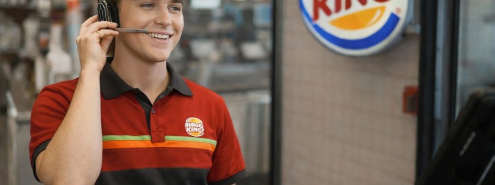 Η ψηφιακή βοηθός των Burger King λέγεται «Patty» και παρακολουθεί πόσο φιλικοί είναι οι υπάλληλοι προς τους πελάτες