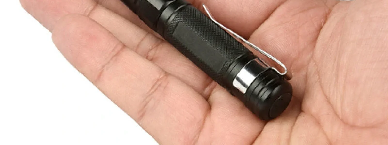 [#Ιστορικό_Χαμηλό] Bikight E522 : Mini φακουδάκι 64 γραμμαρίων, με Zoomable ακτίνα, που κοστίζει ΜΟΛΙΣ 6€!