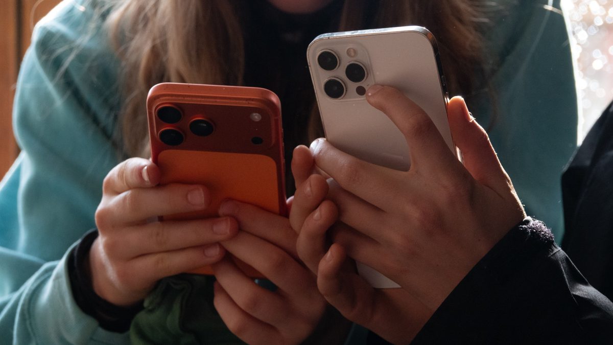 krisimo-logismiko-i-Apple-stelni