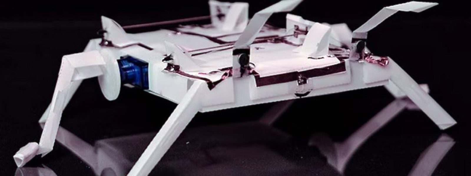 Μαλακό ρομπότ χωρίς μπαταρίες και μικροτσίπ, πραγματοποιεί 188 άλματα και σηκώνει 1.700 φορές το βάρος του