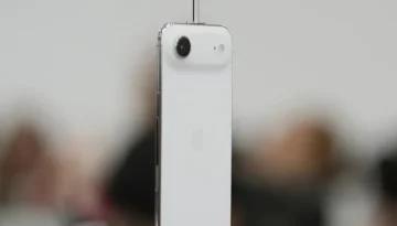 Μήπως το iPhone σας παρακολουθεί; Εκατοντάδες εκατομμύρια συσκευές σε κίνδυνο