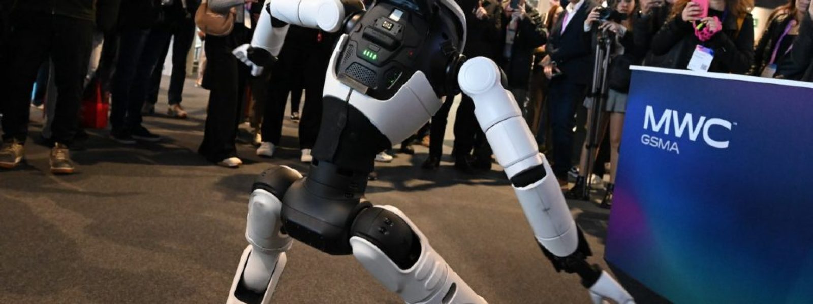 Σχεδόν 105.000 συμμετέχοντες στην έκθεση τεχνολογίας MWC26