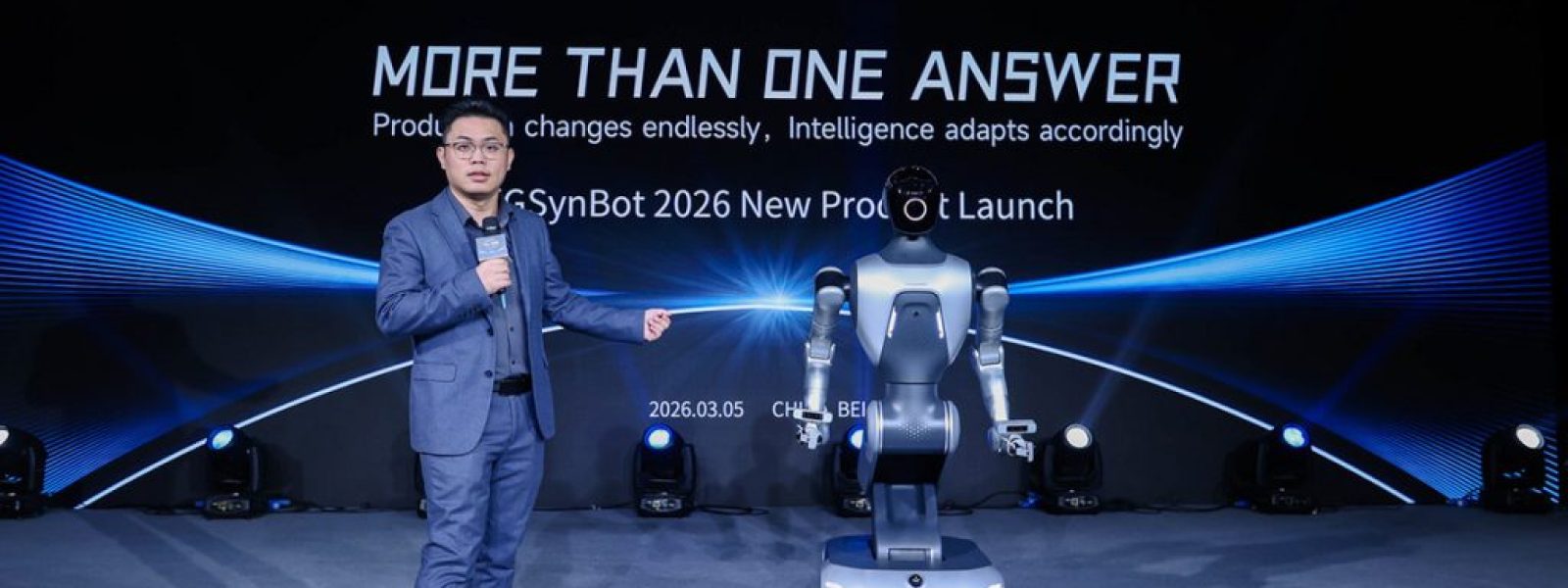 Το ανθρωποειδές ρομπότ που αλλάζει εργαλεία σε έξι δευτερόλεπτα