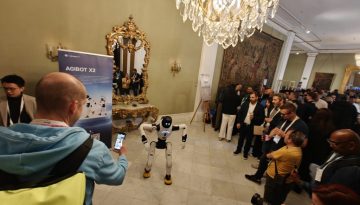 Το robot της AGIBOT που χορεύει… χιπ χοπ (MWC 2026)!