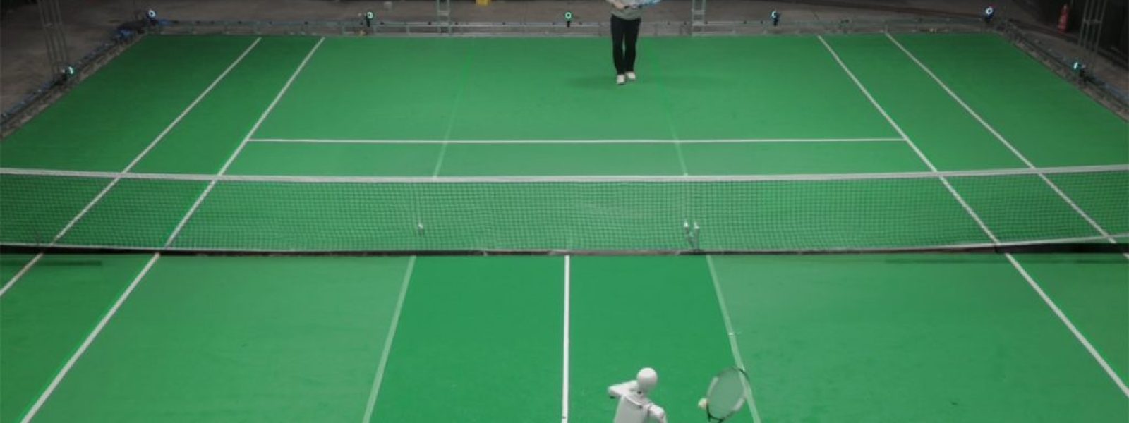Ανθρωποειδές ρομπότ νέας γενιάς παίζει τένις με ακρίβεια 96%