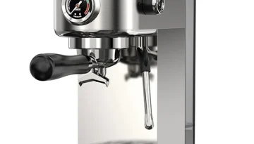 HiBREW H10B: Ημιαυτόματη καφετιέρα εσπρέσο με pre-brew και ρυθμιζόμενη δόση, στα 100€!