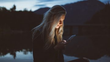 Γιατί βλέπουμε τόσα πολλά βίντεο στα social media;