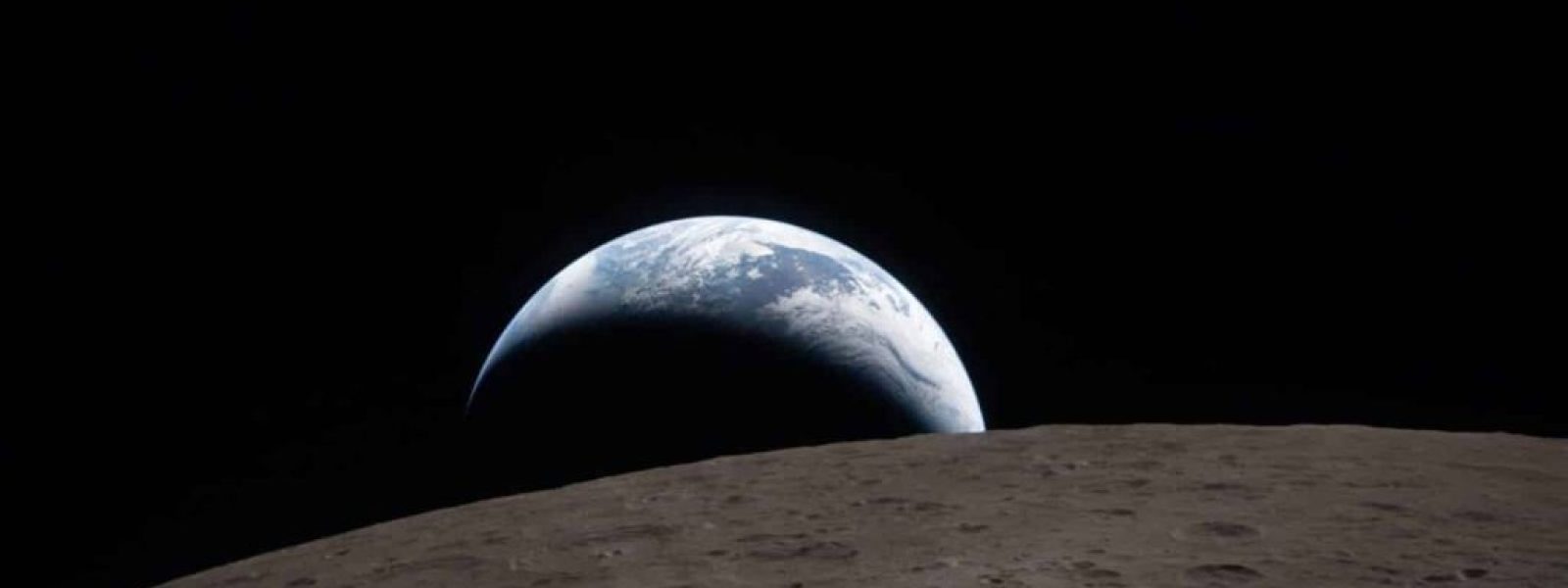 Οι εικόνες της αποστολής Artemis II από τη Σελήνη που κόβουν την ανάσα