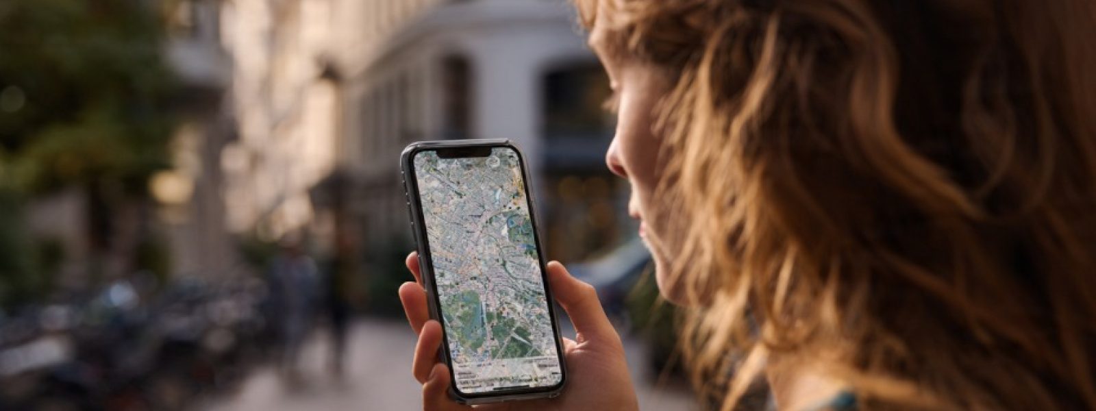 iOS 26.5 βάζει τα θεμέλια για περισσότερη διαφήμιση στο iphone και νέες λειτουργίες