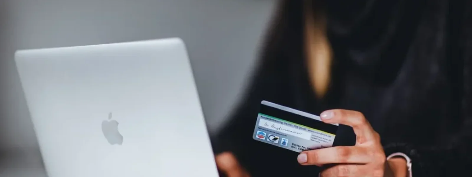 Μέσω Social Media έγιναν το 25% από τις ηλεκτρονικές απάτες του 2021!