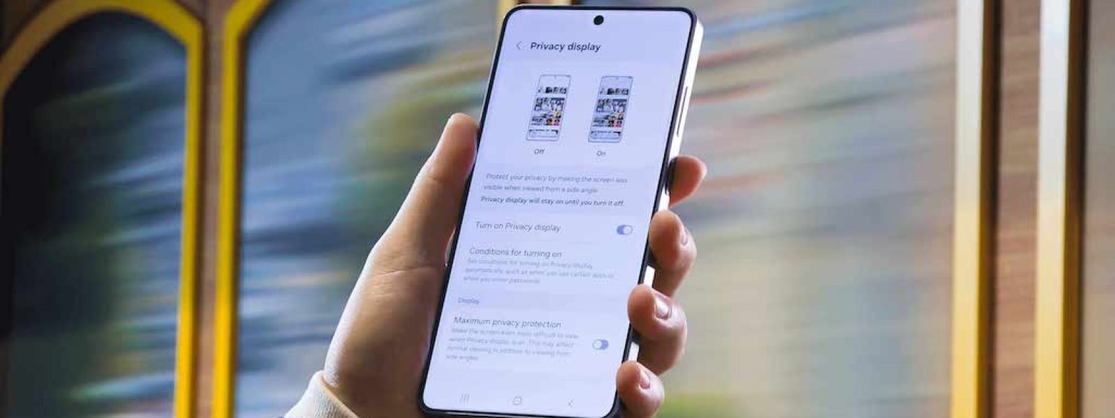 Πάνω από 1 στους 2 Ευρωπαίους που συμμετείχαν σε έρευνα της Samsung, παραδέχονται ότι κοιτάζουν την οθόνη του κινητού αγνώστων σε δημόσιους χώρους
