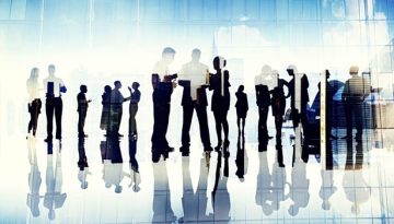 Αγορά εργασίας: CEOs… από απελπισία – Πώς η AI γκρεμίζει την παραδοσιακή ιδέα της καριέρας