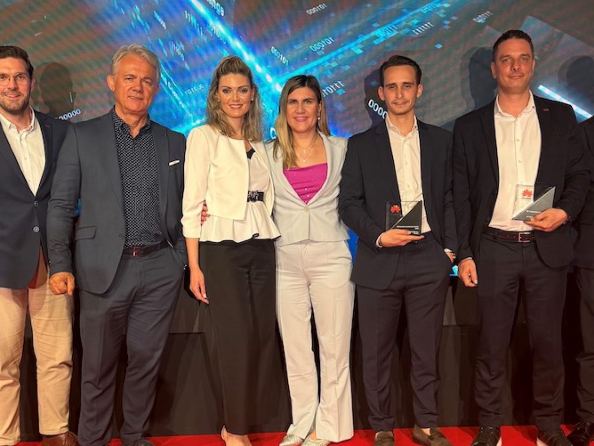 Διπλή βράβευση της Active από την Huawei