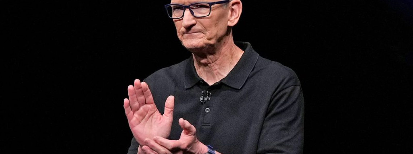 Η Apple μετά τον Τιμ Κουκ: Ένας μηχανικός παίρνει τα ηνία μιας αυτοκρατορίας 4 τρισ. δολαρίων