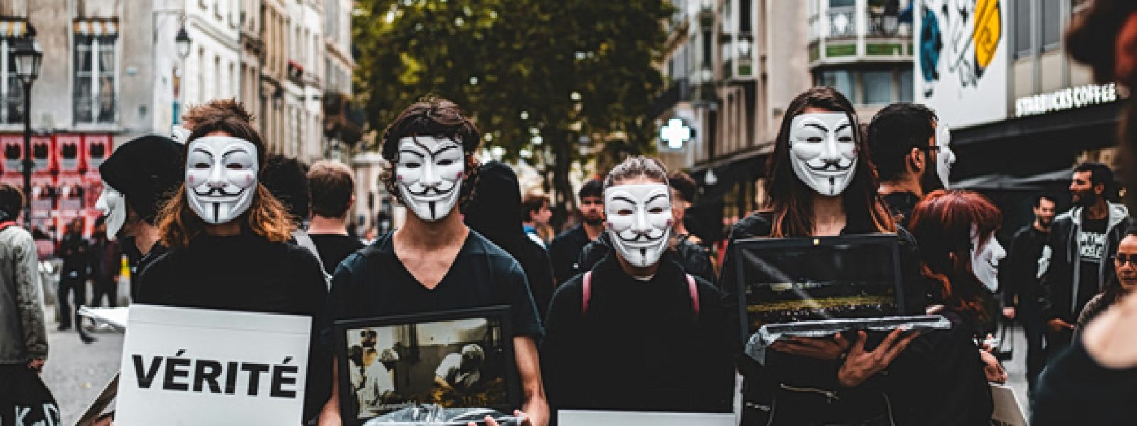 Είναι η online πολιτική το μέλλον; Πόσο εμπλέκονται οι νέοι Ευρωπαίοι
