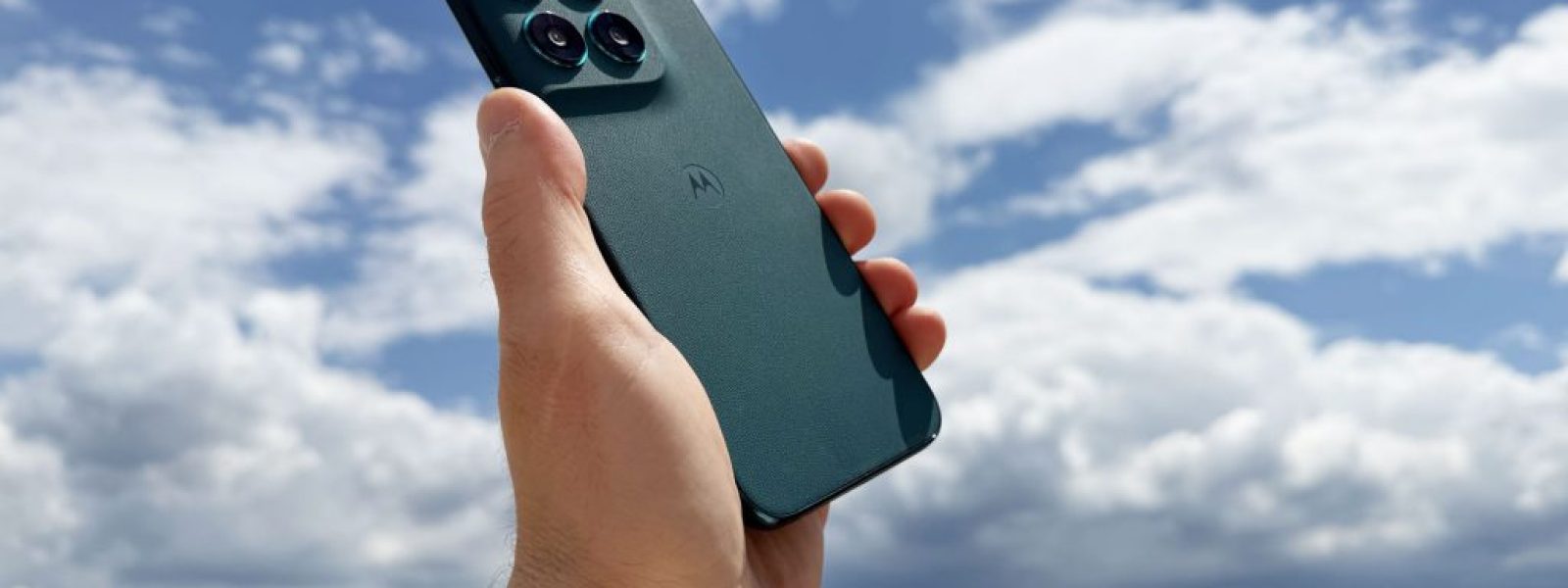 moto g77 Review: το mid-ranger που δεν κάνει εκπτώσεις σε specs και στιλ