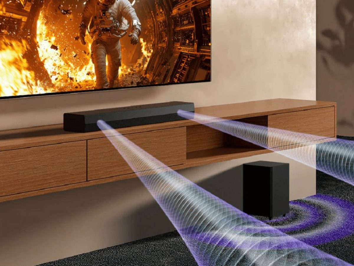 Απογειώστε κάθε βραδιά ψυχαγωγίας με το LG Soundbar S30A