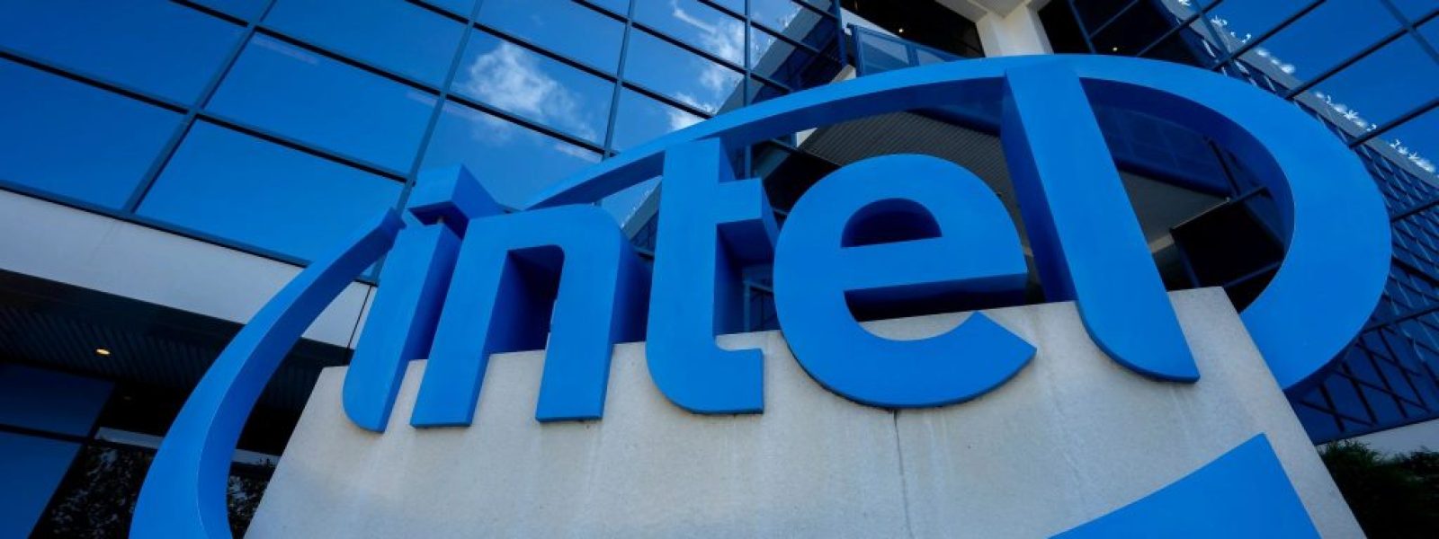 Η Apple θα συνεργαστεί με την Intel, λέει ο Trump – MyPhone.gr