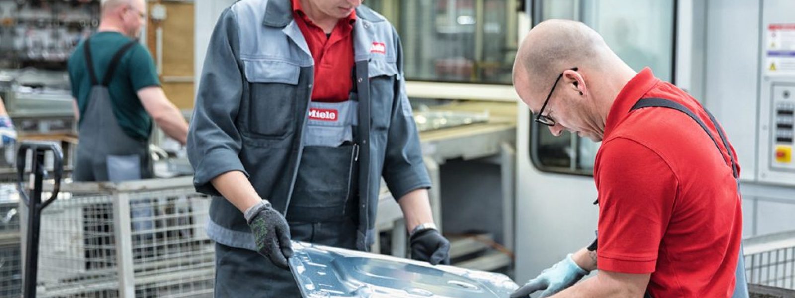 Miele: Η ιστορία δύο οικογενειών που έχτισαν ένα παγκόσμιο brand πάνω στο «πάντα καλύτερα»