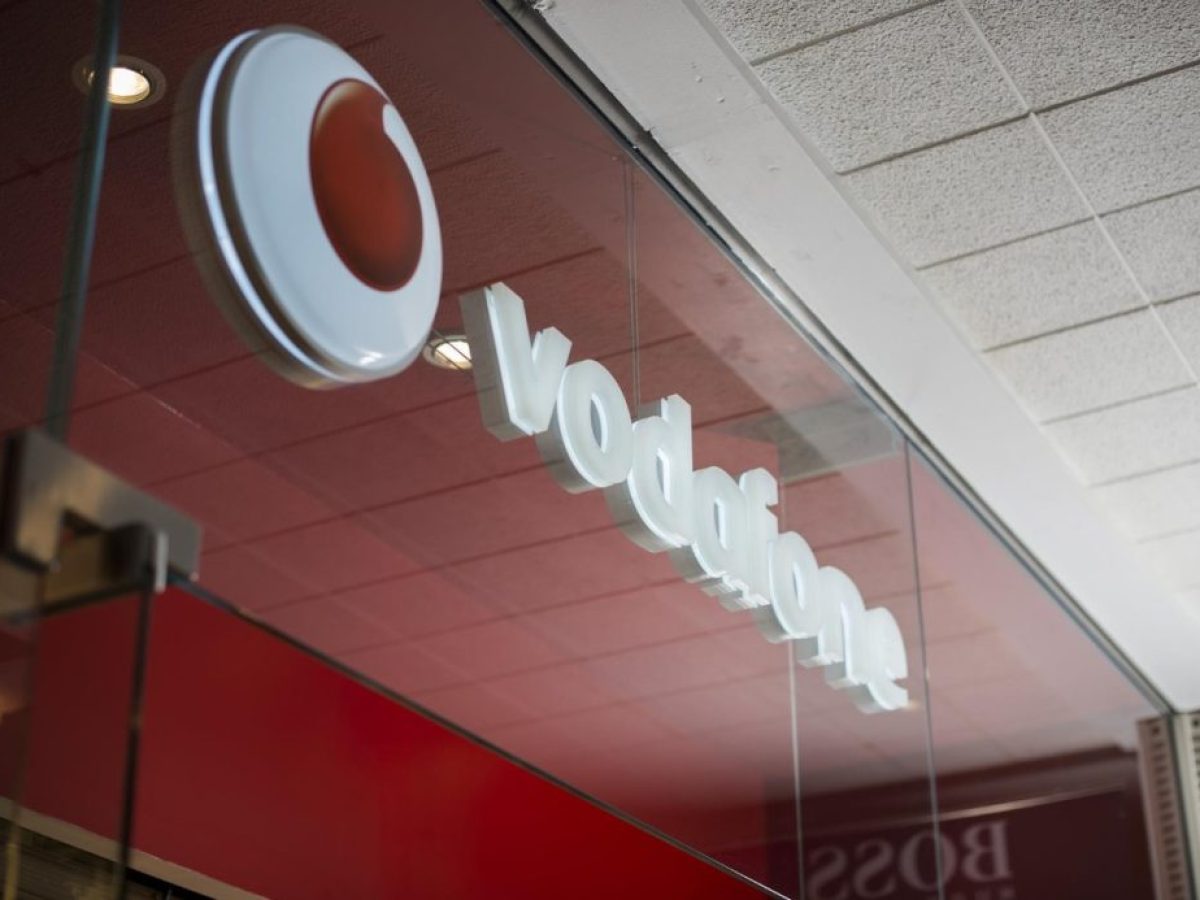 Vodafone: Ανακοινώνει μια νέα έμμεση αύξηση για όλους στη σταθερή