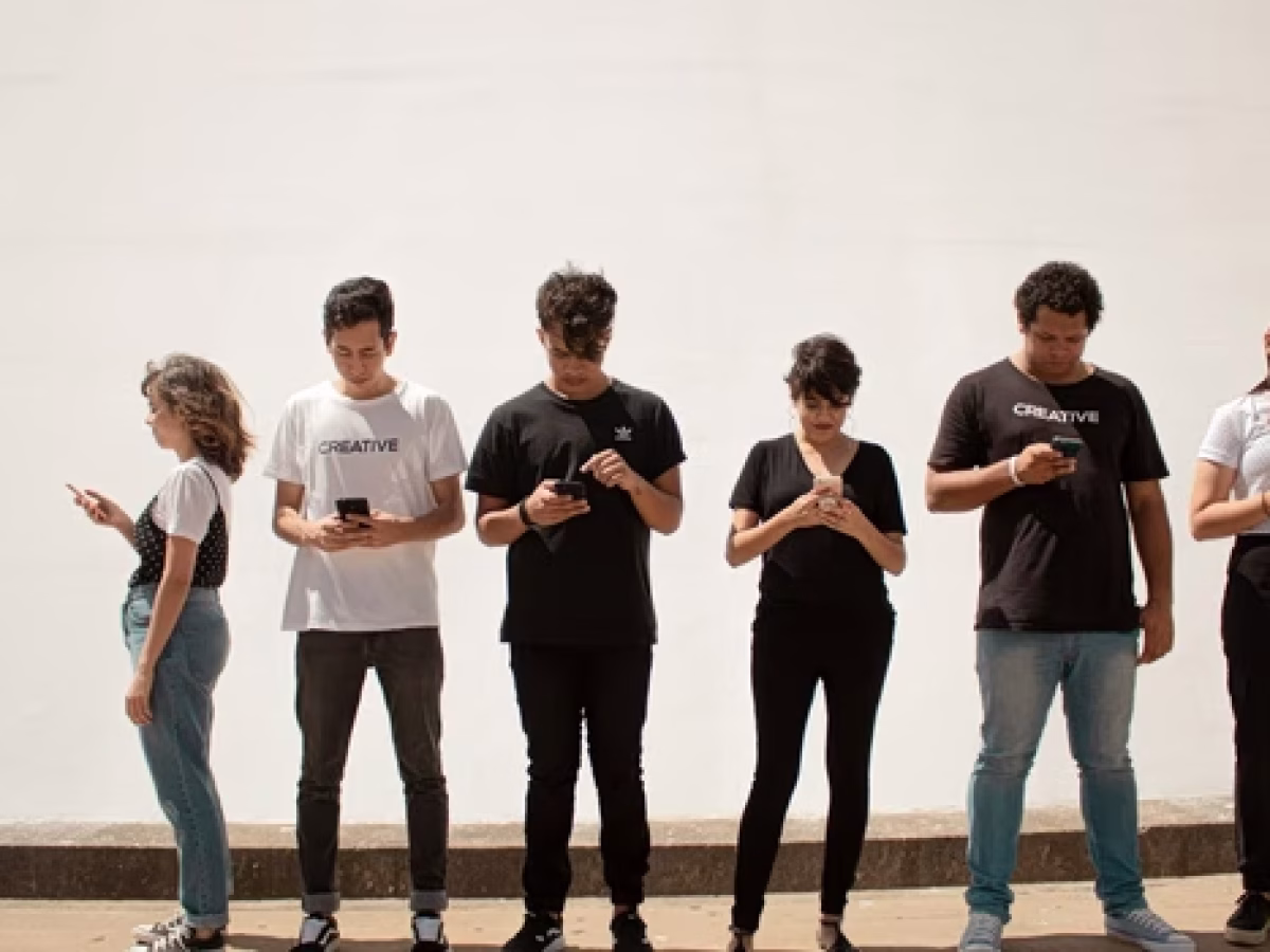 Texting fatigue: Όταν η απάντηση σε ένα μήνυμα μοιάζει «βουνό» | in.gr
