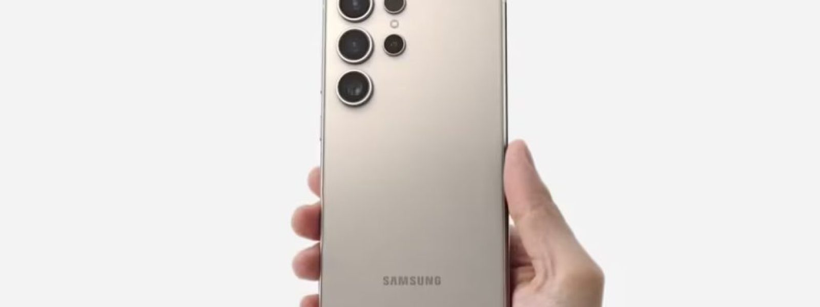 Γιατί η Samsung έκοψε το zoom 10x από τα Galaxy — και δεν το ξαναέφερε