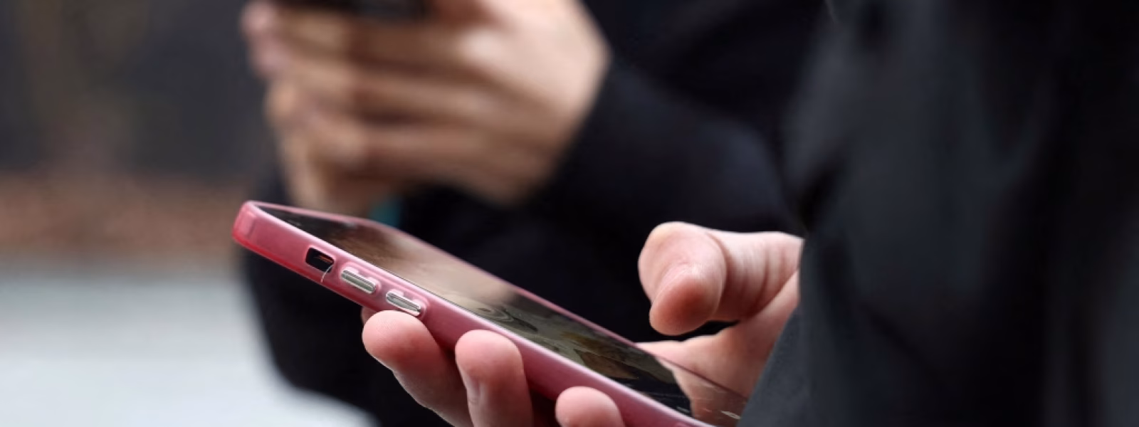 Η Γαλλία ψήφισε το «φρένο» στα social media για τα παιδιά κάτω των 15 ετών | in.gr