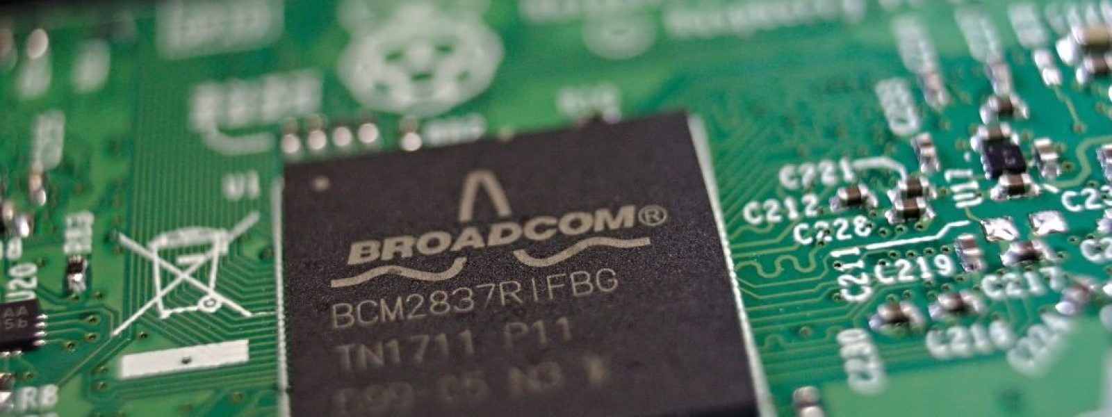 Συμφωνία Apple – Broadcom για iPhone εξαρτήματα ως το 2031 – MyPhone.gr