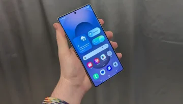 Galaxy S26 Ultra: Κοκκινίζουν οι οθόνες τους και η Samsung δεν ξέρει γιατί – Techmaniacs