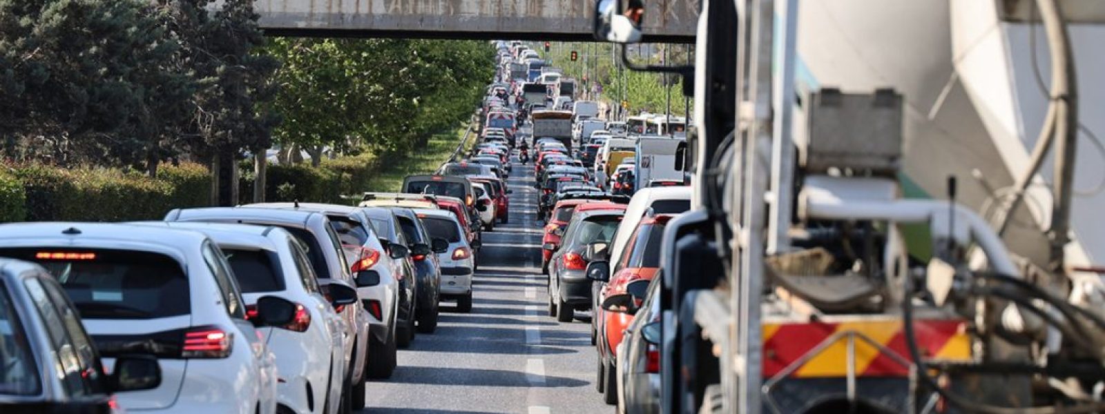 Με Τεχνητή Νοημοσύνη η εξέταση ενστάσεων για ανασφάλιστα οχήματα και τέλη κυκλοφορίας – Πώς λειτουργεί το νέο σύστημα