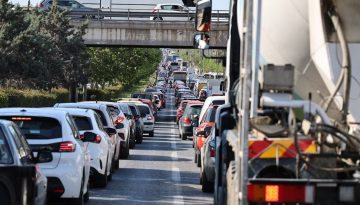 Με Τεχνητή Νοημοσύνη η εξέταση ενστάσεων για ανασφάλιστα οχήματα και τέλη κυκλοφορίας – Πώς λειτουργεί το νέο σύστημα