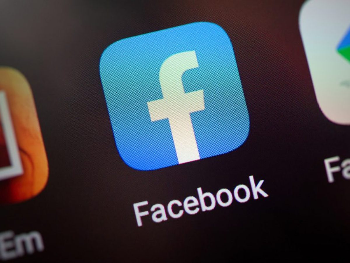 Πρόβλημα στη σύνδεση στο Facebook μέσω υπολογιστή – Τι βλέπουν οι χρήστες